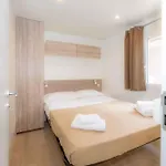 ホリデーパーク Mobilehomes In - Gardasee 22177 シルミオーネ