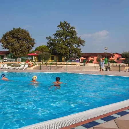 Village de vacances Mobilehomes In - Gardasee 22177 3*