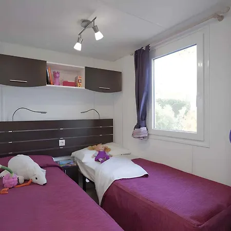 Mobilehomes In - Gardasee 22177 홀리데이파크 3*