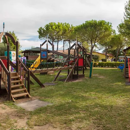 Aldeamento Turístico Mobilehomes In - Gardasee 22177 Sirmione